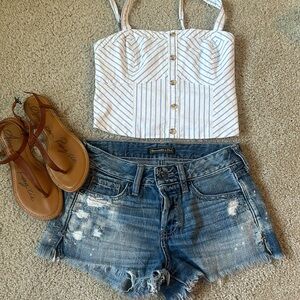 A&F Medium Wash Jean shorts size24